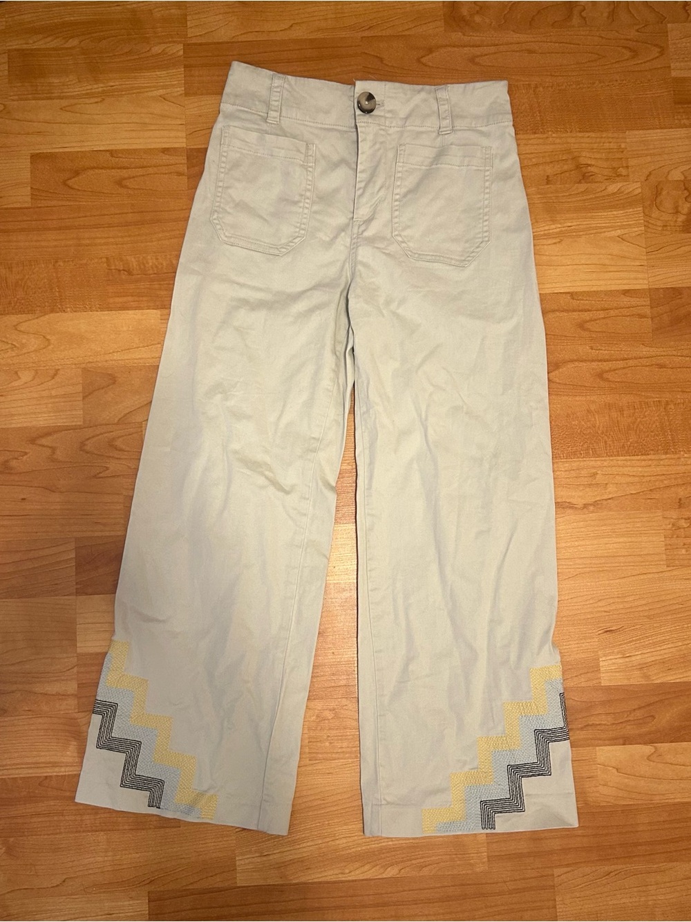 Maeve by Anthropologie tan Collette embroidered zig zag pants size us 2